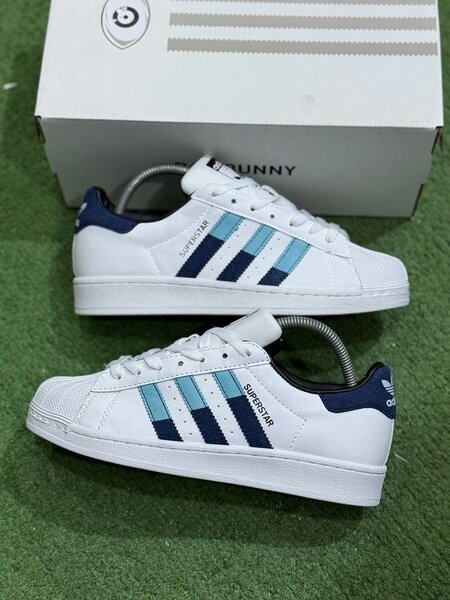 Sneakers unisex classiques