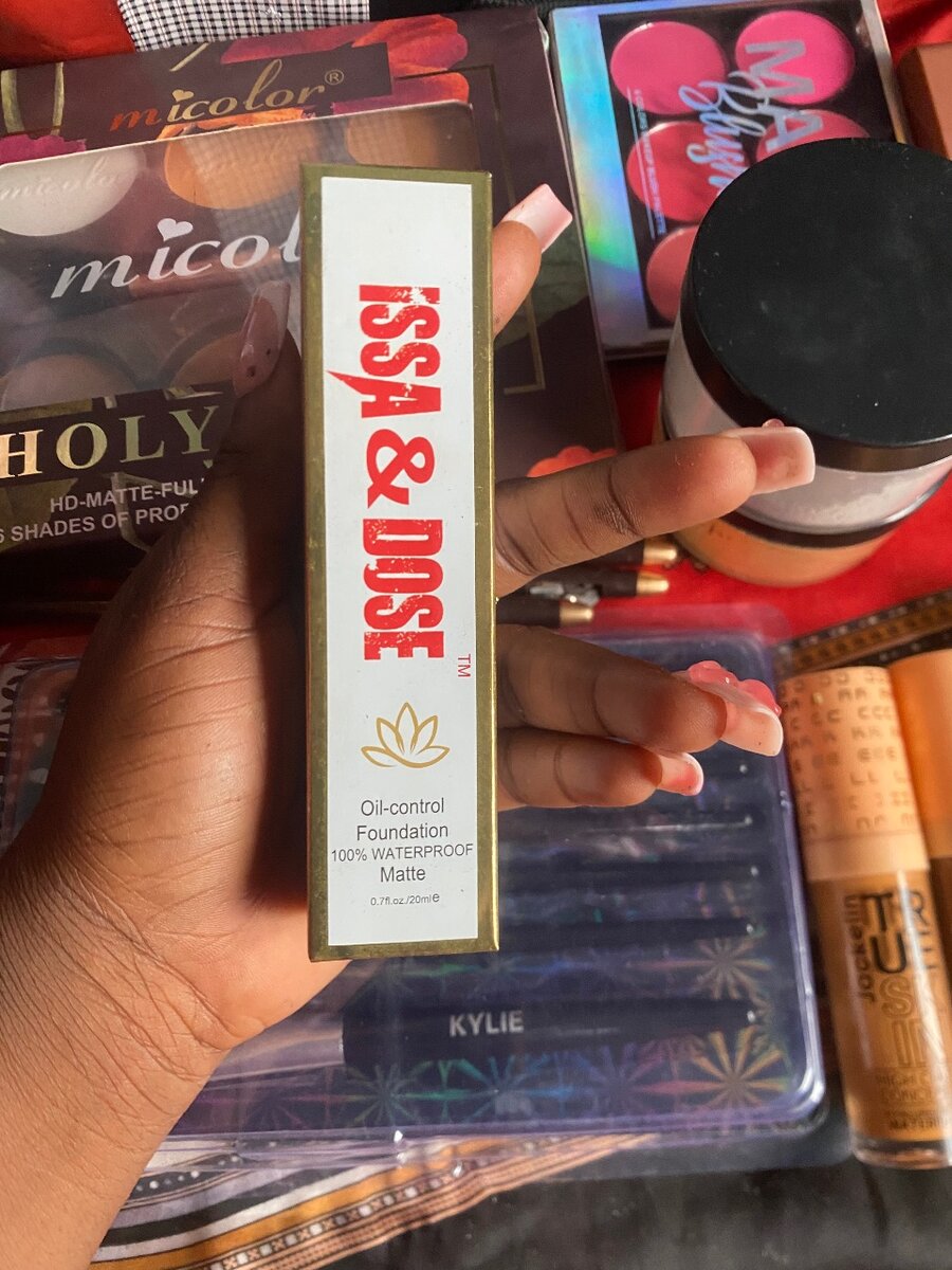 Fond de Teint Mat Imperméable