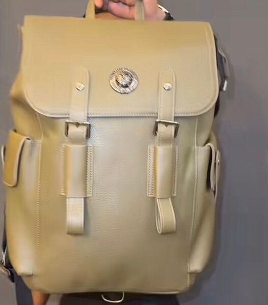 Sac à dos en cuir vert