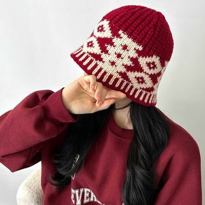 Bonnet tricot motif géométrique