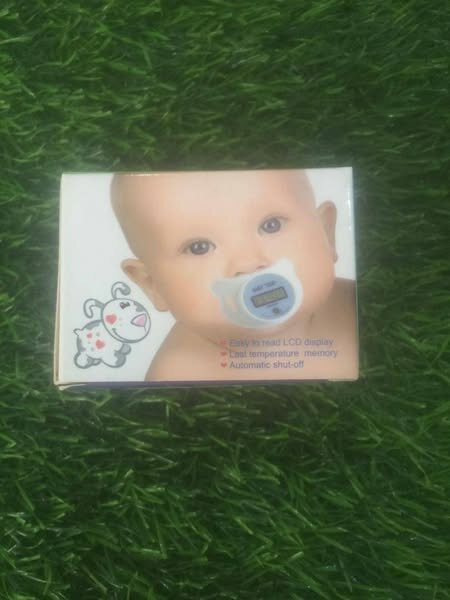Baby pacifier thermometer 