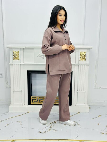 Костюм для беременных и кормящих мам