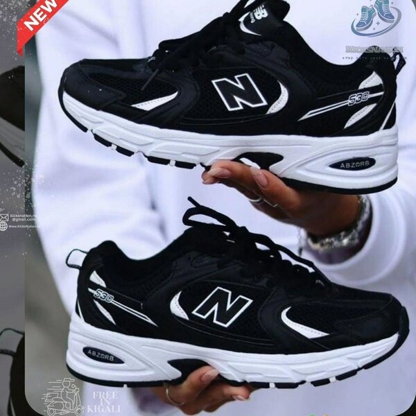 Chaussures de course noires