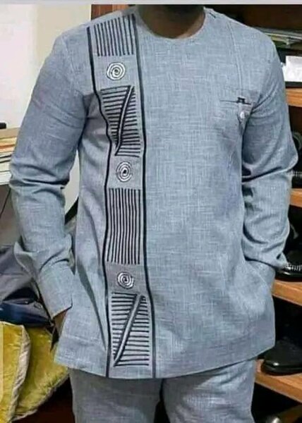 Chics tuniques complets pour la pâques