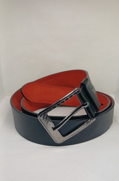 Grip buckle men's belt
