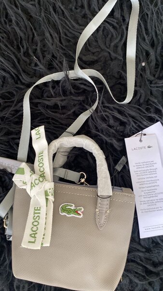 Sac à bandoulière Lacoste élégant