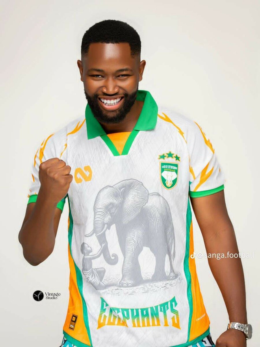 Maillot de football moderne