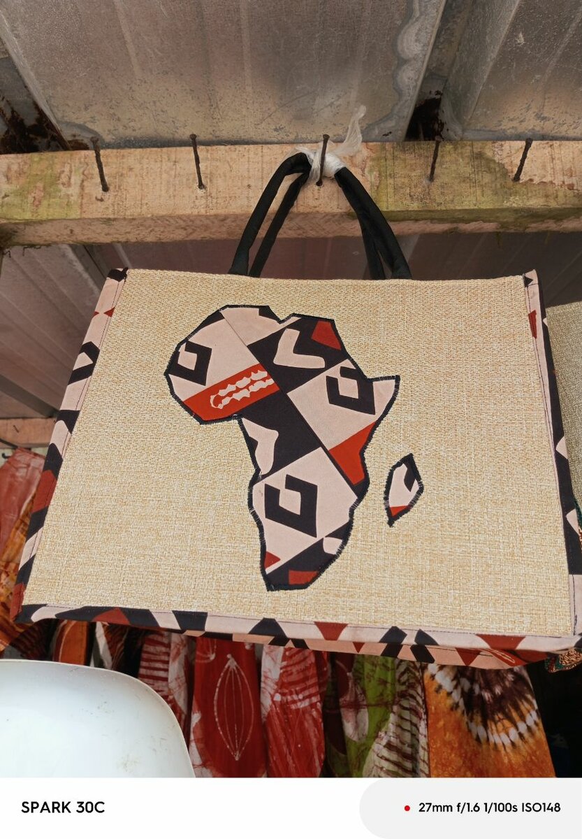 Robe de plage crochetée