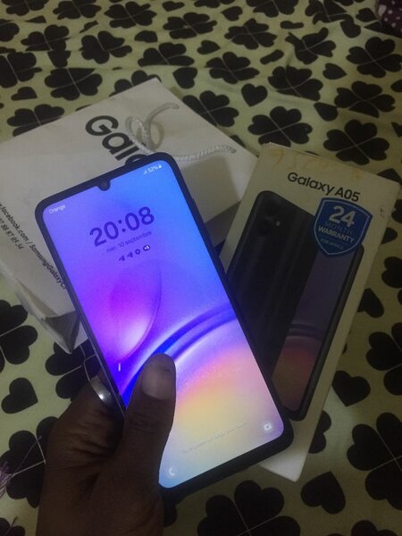 Samsung Galaxy A05 Smartphone