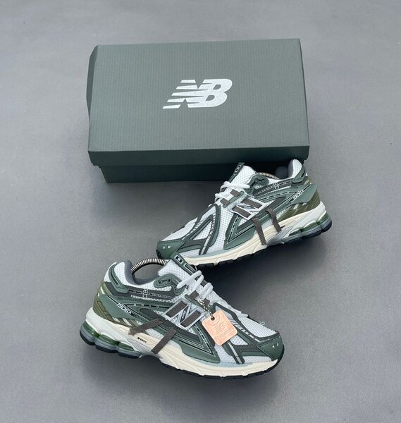 Baskets New Balance Vertes