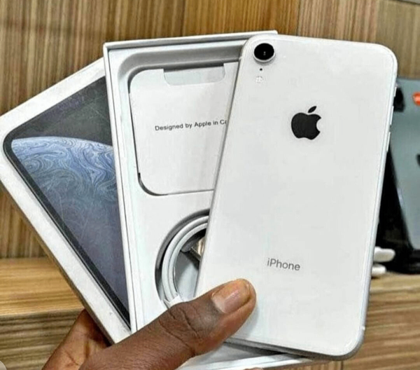 iPhone XR Blanc 64Go
