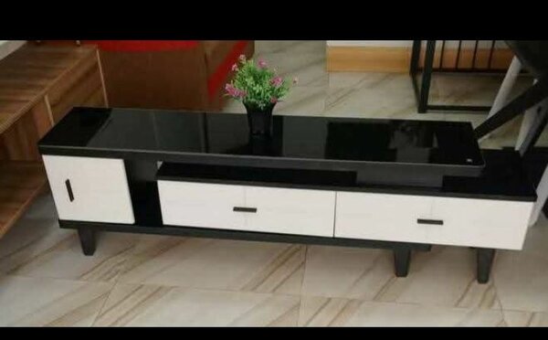 Table TV basse moderne en noir et blanc