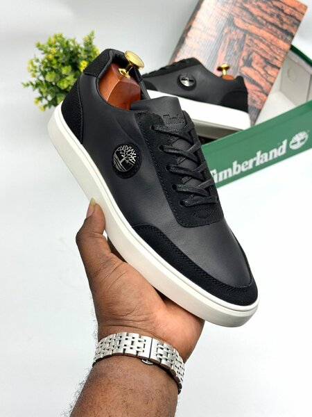 Fashion shoes