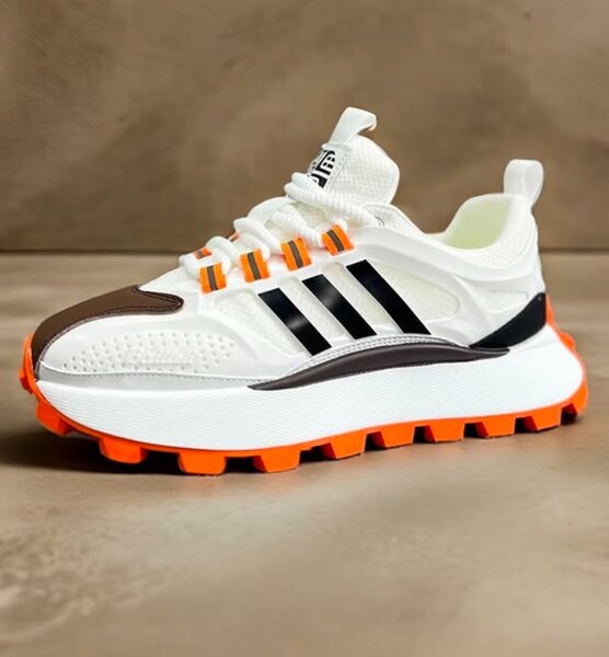 Chic paires adidas pour les hommes disponibles