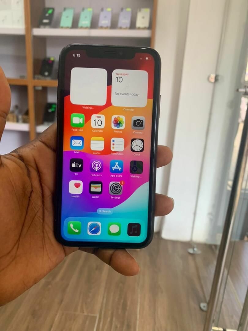 IPHONE 11 128GB UK USED
