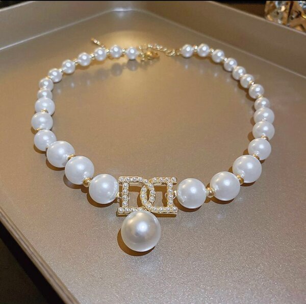Pearl necklace