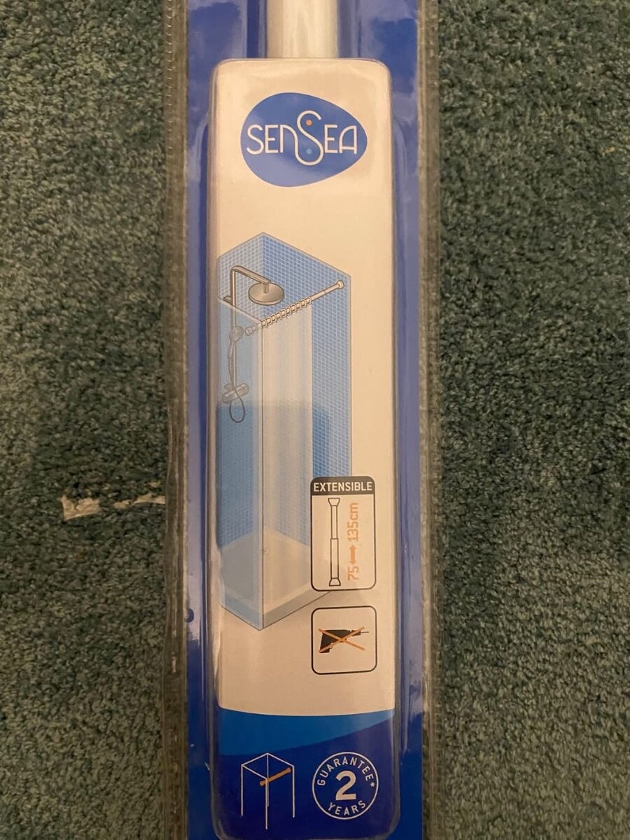 Tringle de douche extensible