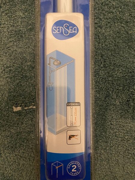 Tringle de douche extensible