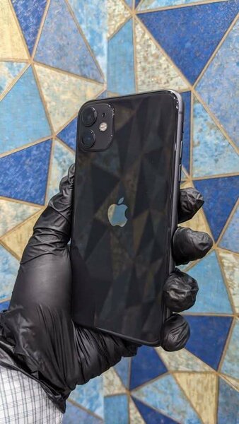 Iphone 11 white ND black
