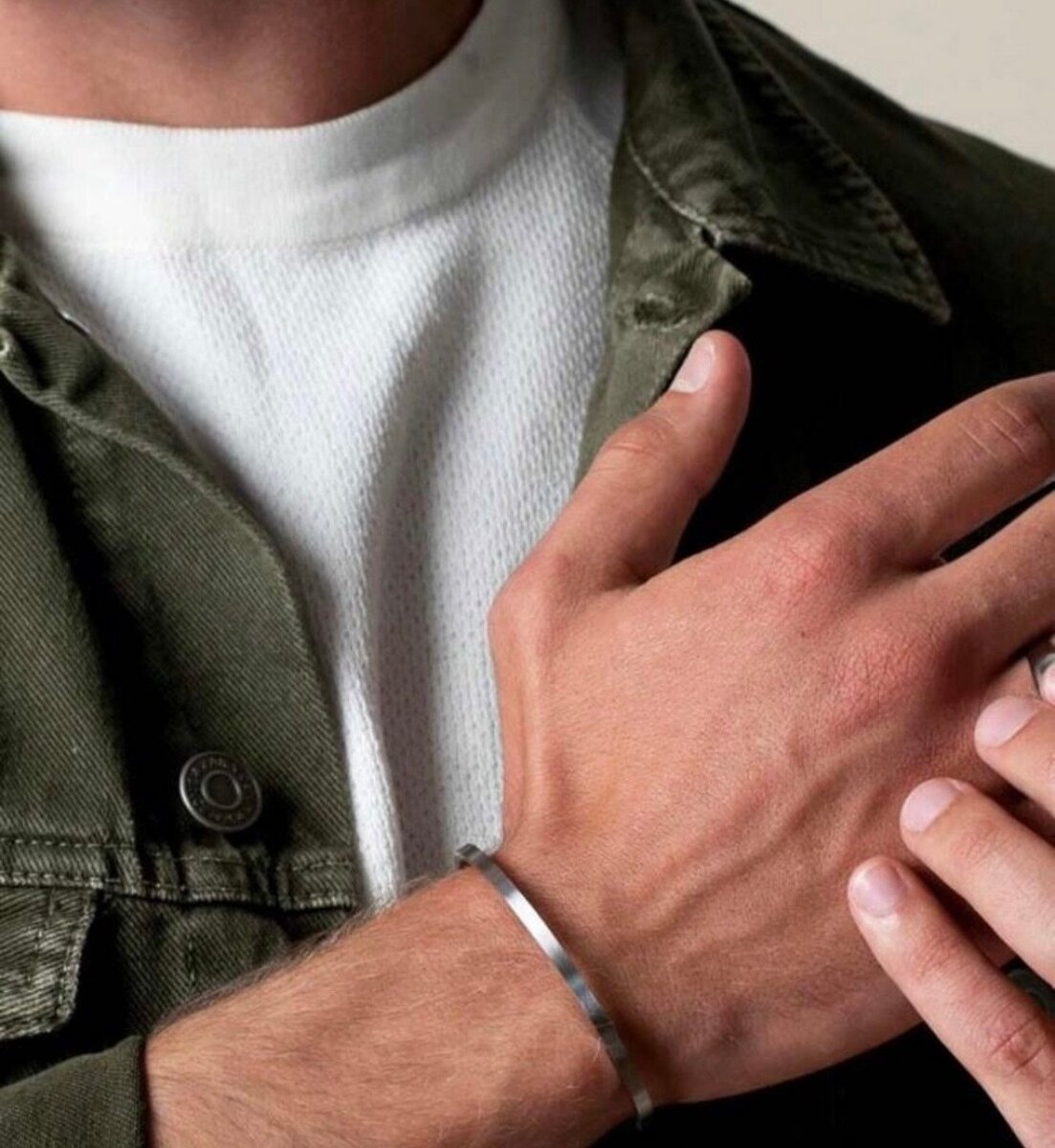 Bracelet en acier inoxydable élégant