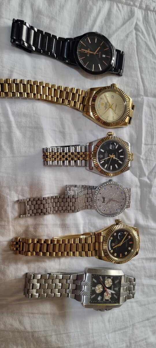 Different brands wrist watches