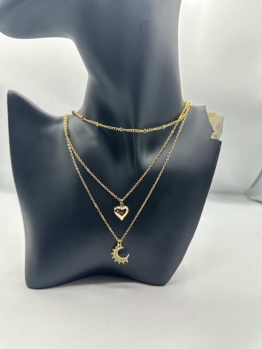 Double layered necklace