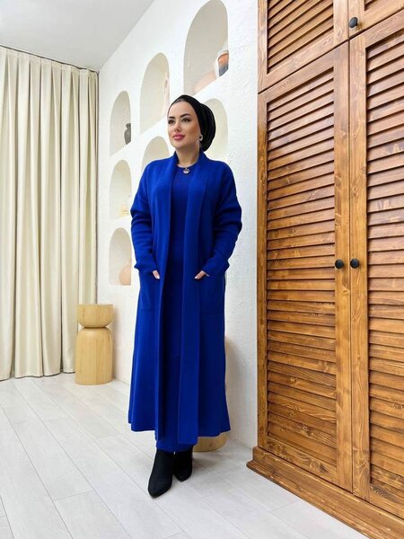 Двойка с платями