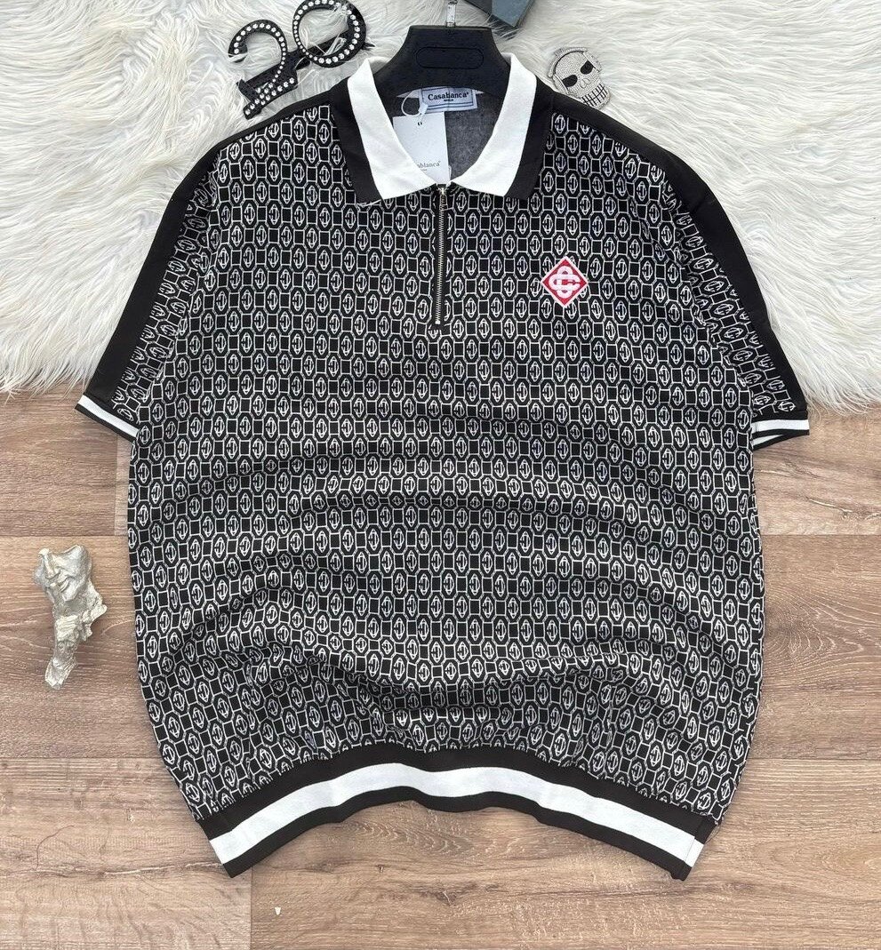 Polo élégant à motifs géométriques