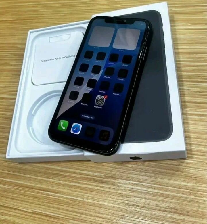iPhone 11 Noir 64 Go