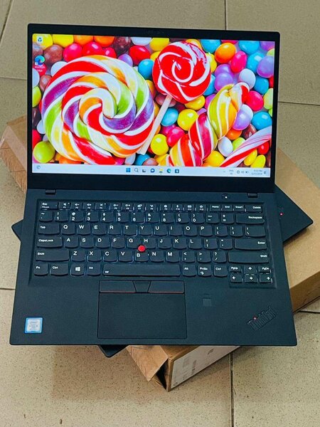 Lenovo ThinkPad X1 Carbon