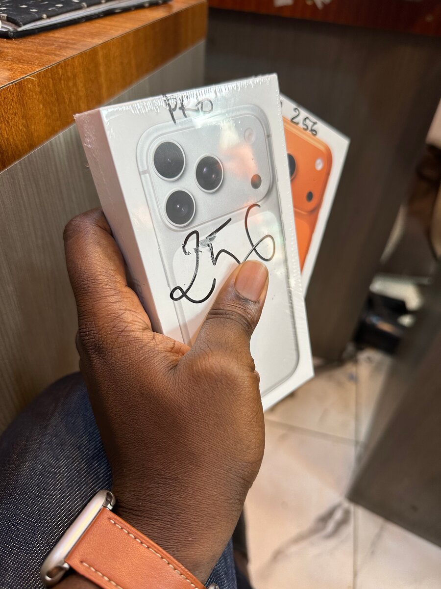 iPhone 17 pro 256gb scellé