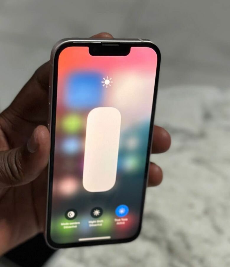 iPhone 13 128GB avec Coque