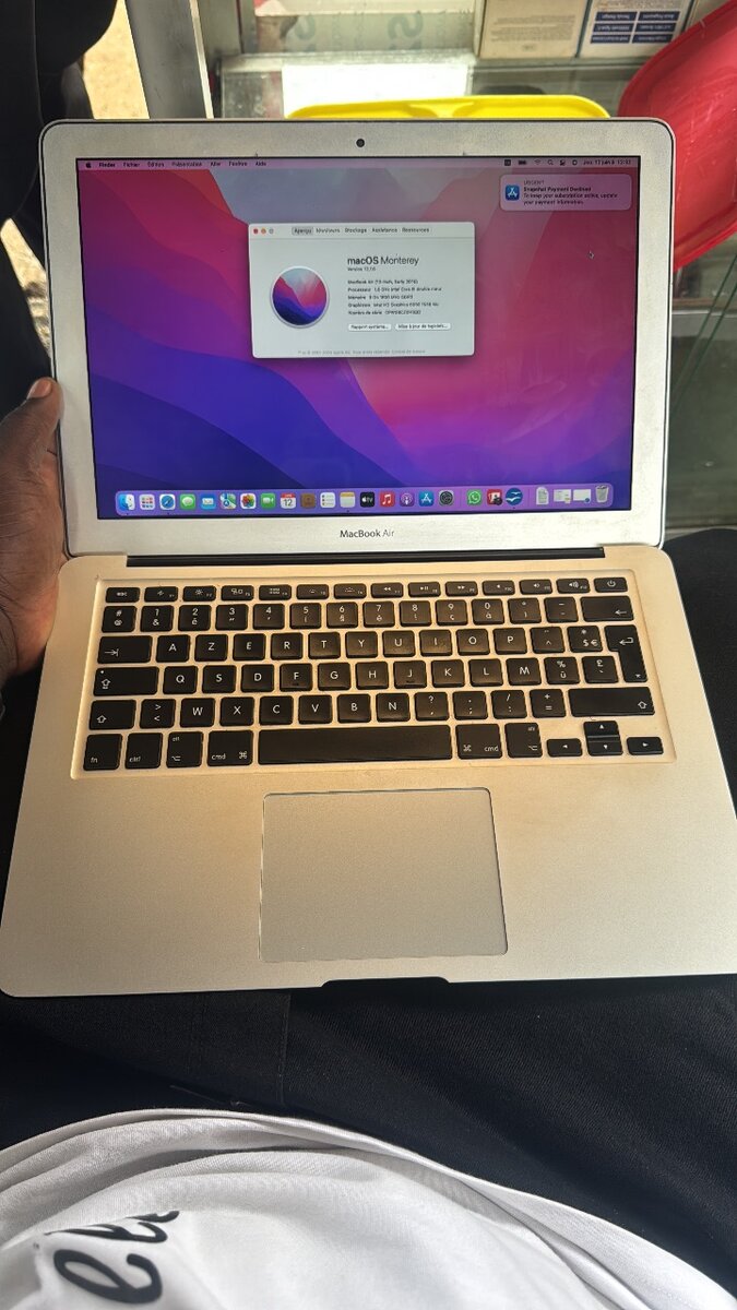 MacBook Air 13", Early 2015, macOS Monterey