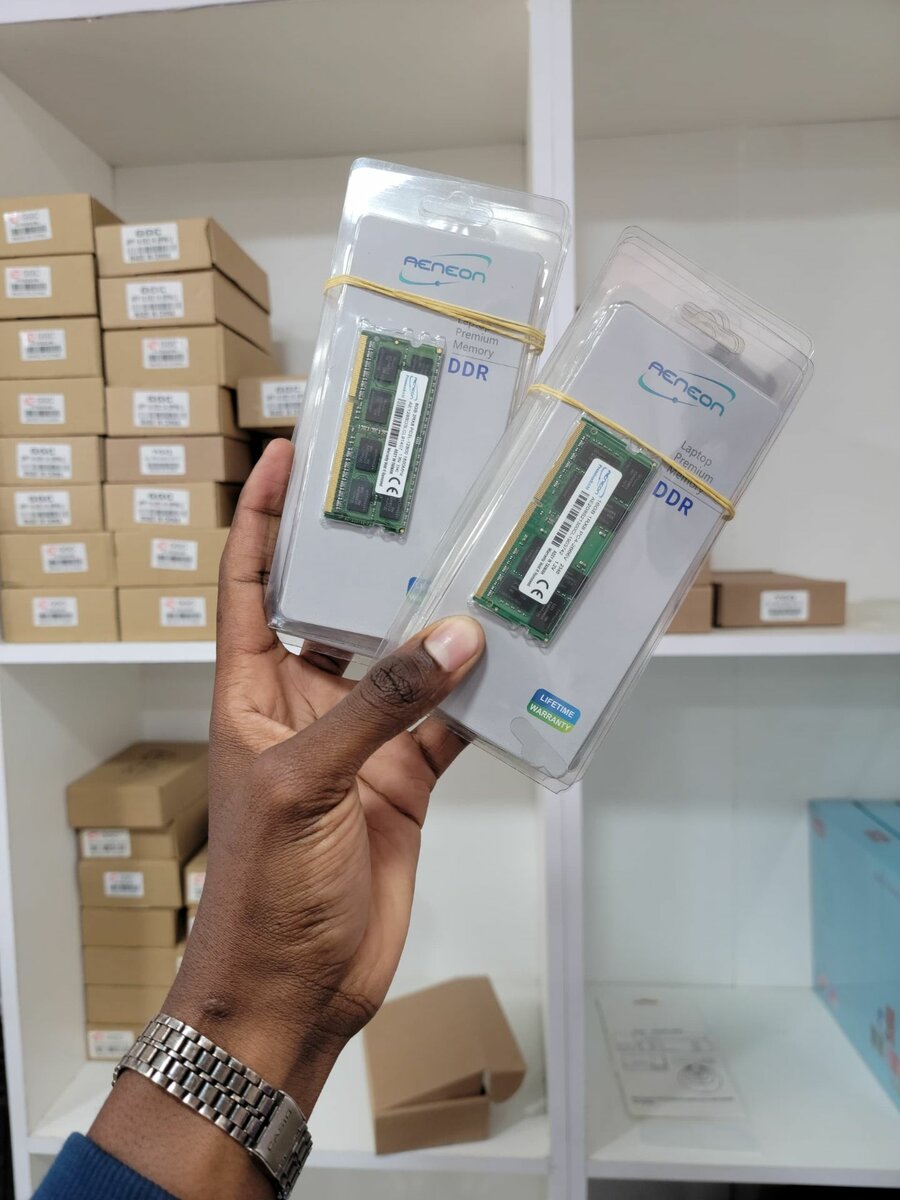 RAM ( 8 GB AND 4GB) DDR3 AND DDR4