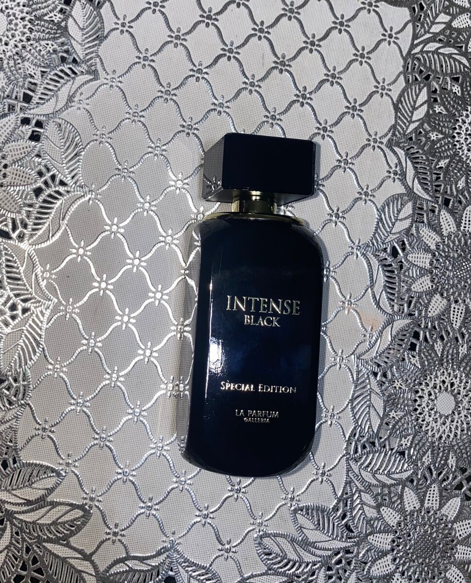 Intense Black Parfum Édition