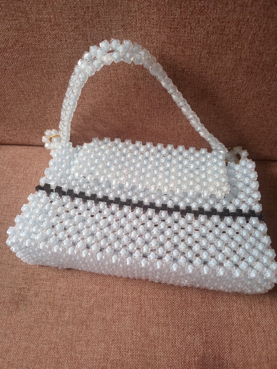 Sac perlé élégant