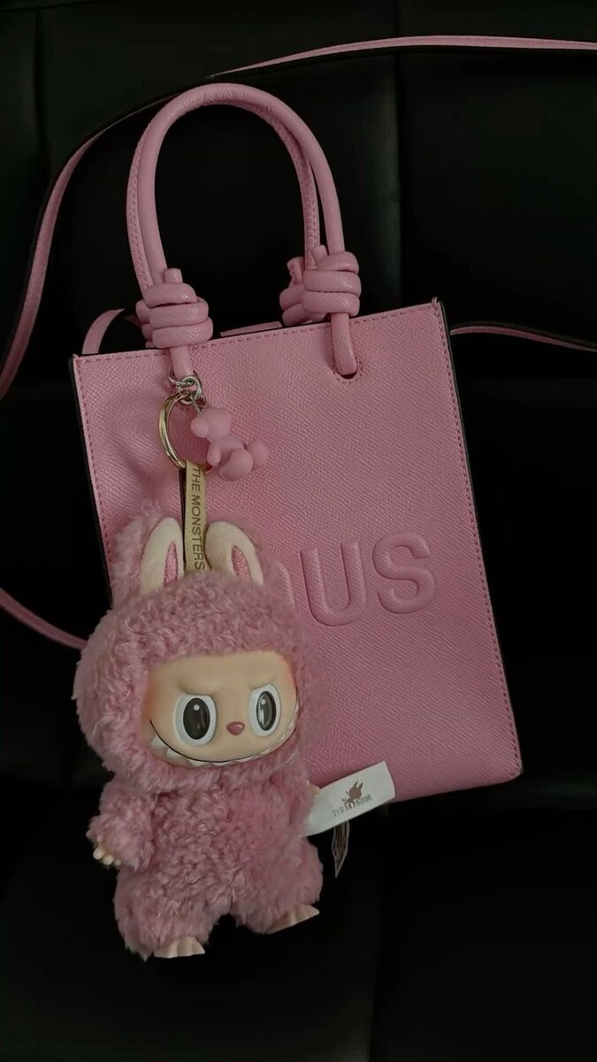 Labubu collection have a Seat