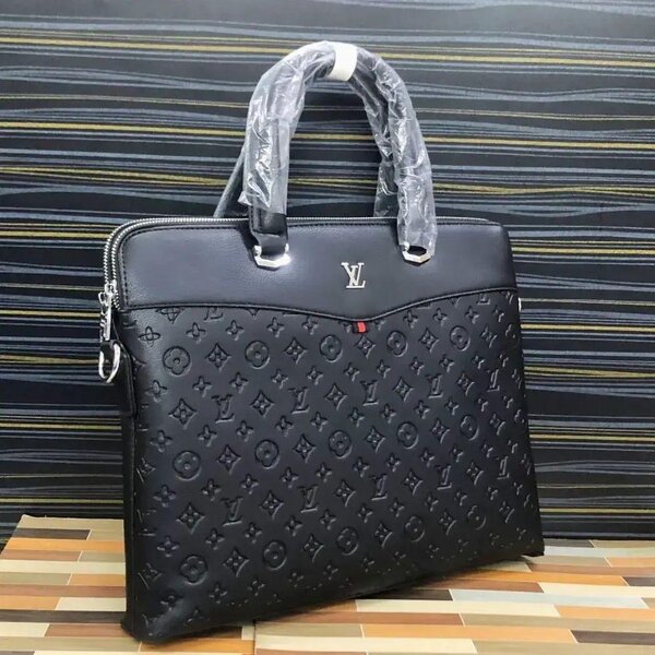 Sac à main Louis Vuitton noir