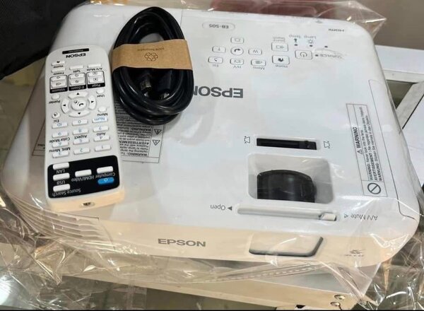 Projecteur Epson HDMI compact