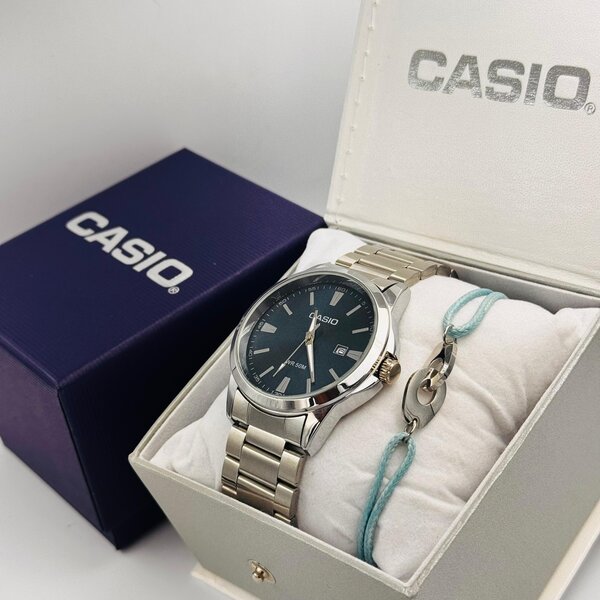 Montre Casio en acier inoxydable
