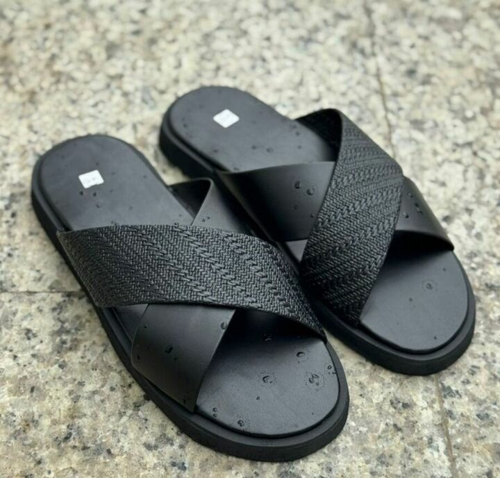 Sandales noires élégantes
