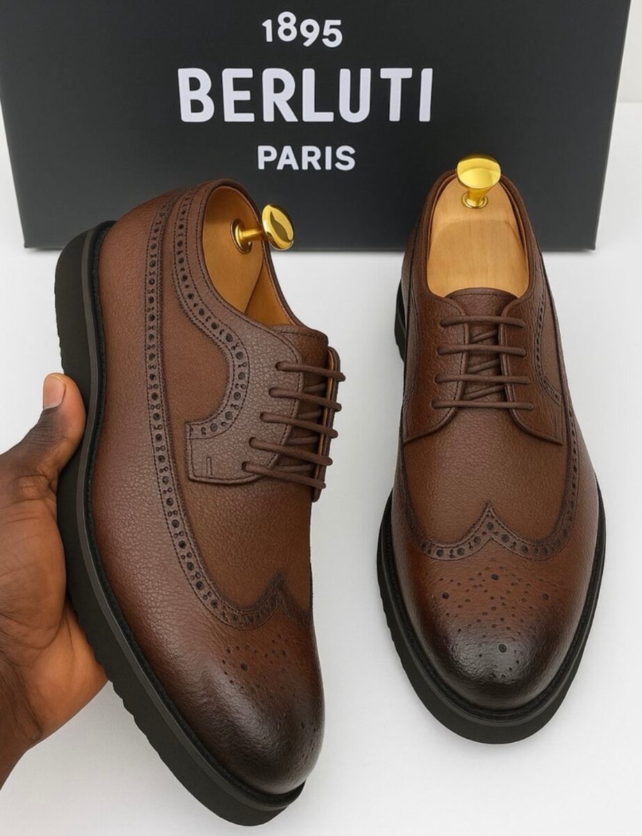 Chaussures richelieu en cuir marron