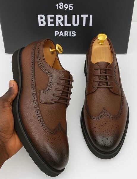 Chaussures richelieu en cuir marron