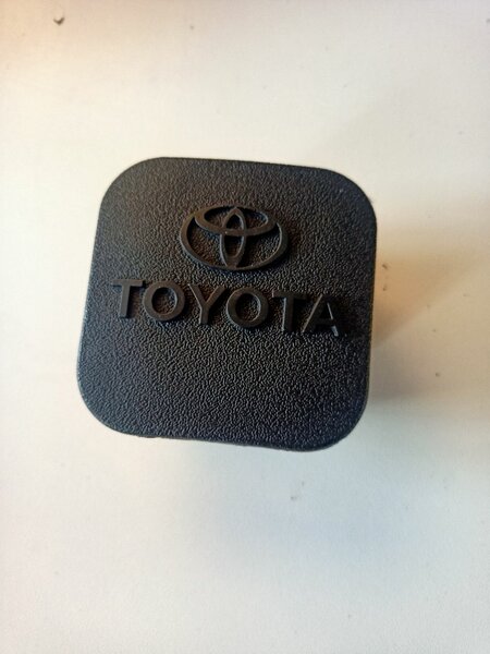 Заглушки фаркопа для американских Тойота Toyota