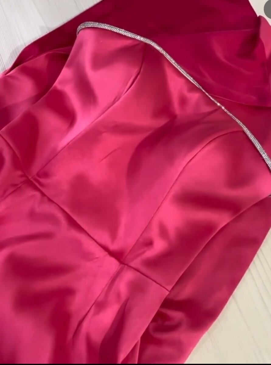 Нарядное платье