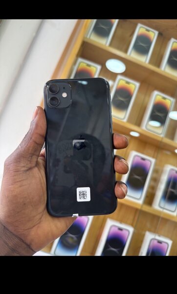 iPhone 11 64gig uk use