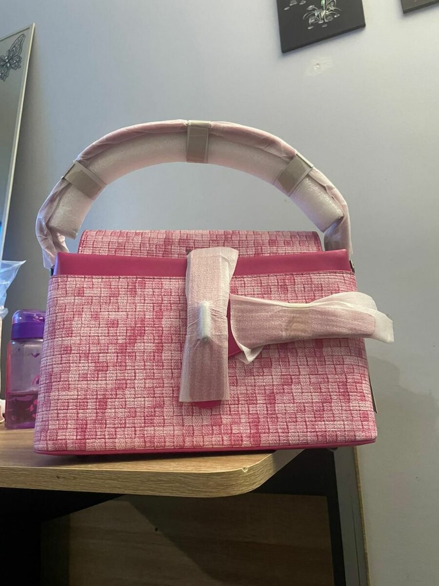 Sac à main élégant avec nœud