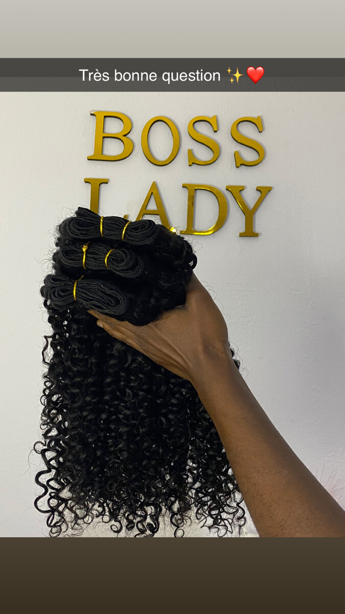 Cheveux bouclés naturels 20"