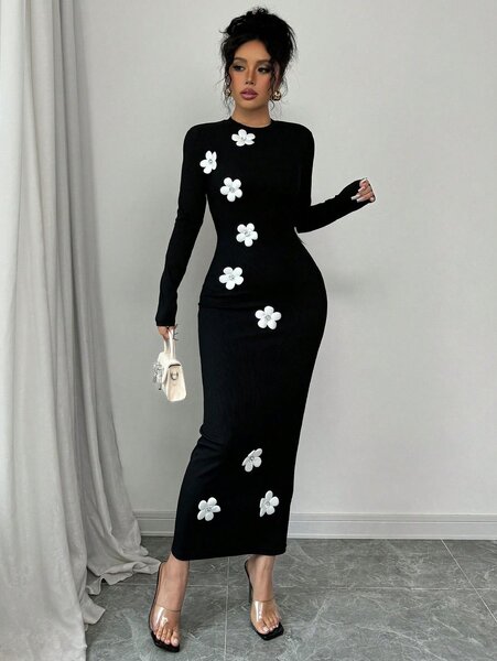 Robe longue noire fleurie élégante