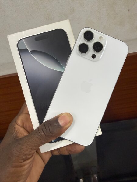 iPhone 16 pro Max 256 giga